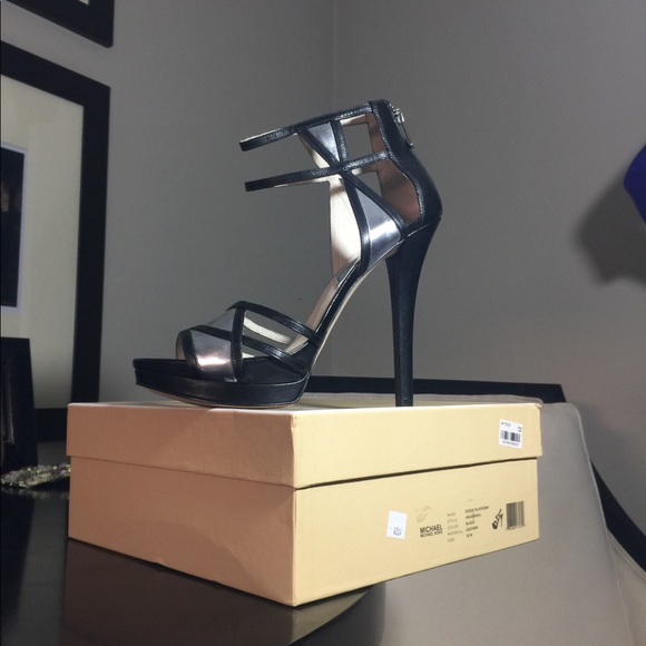 MICHAEL Michael Kors Platform Stilettos - Picture 8 of 8